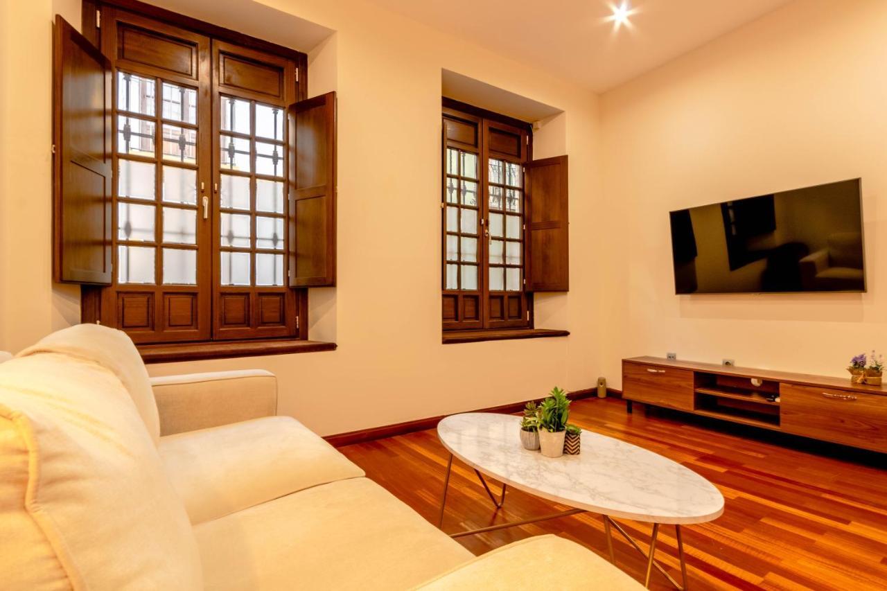 Pedro Nino Eleven Suites Sevilla Exterior foto